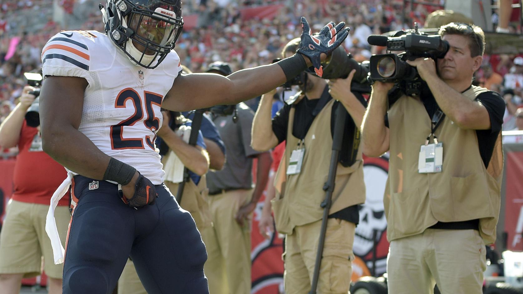 Ex-Arizona RB Ka'Deem Carey 'ready for bigger fish in the ocean' after experience with Chicago Bears